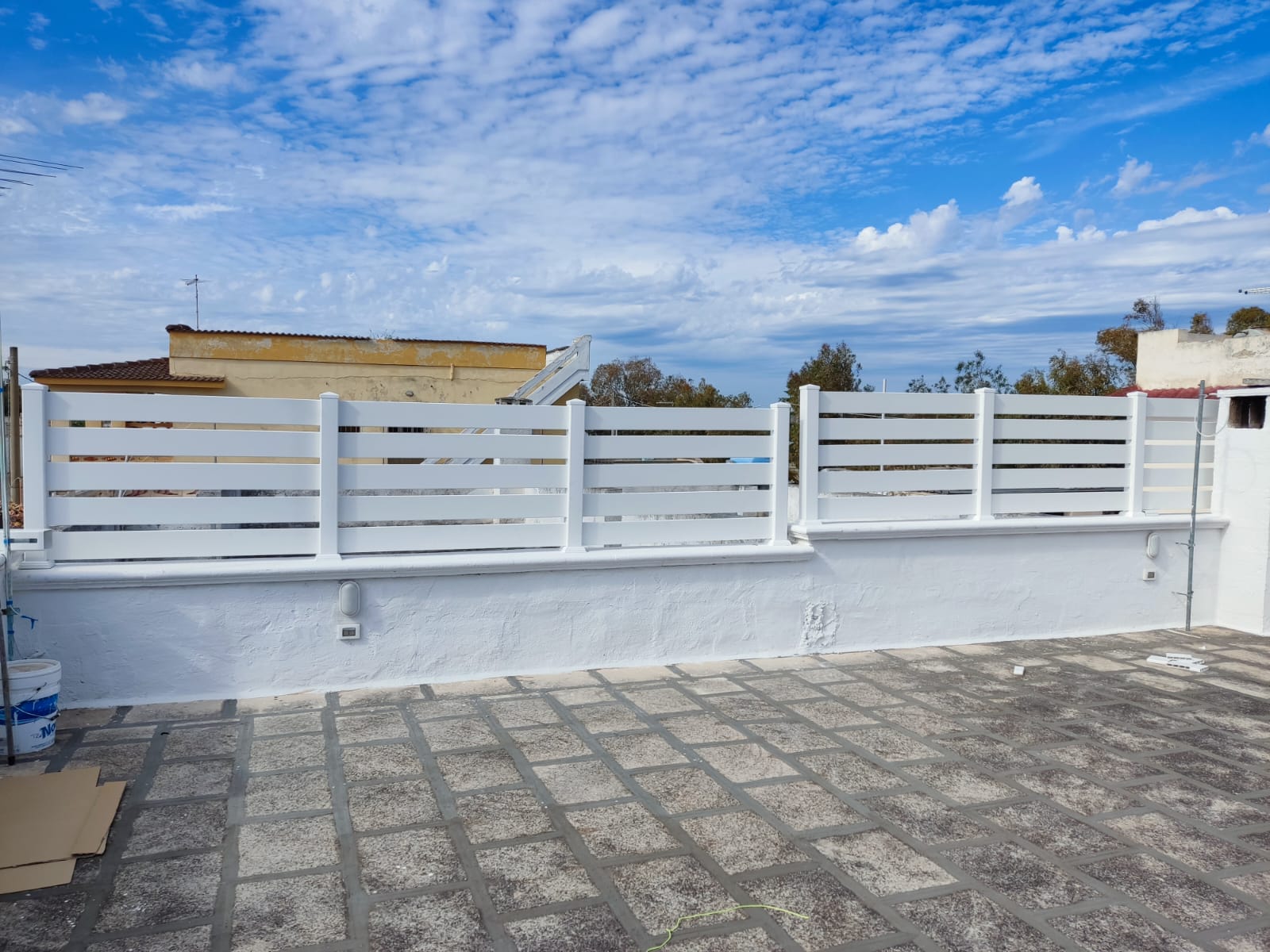 PVC Fences for Terraces: Style and Safety