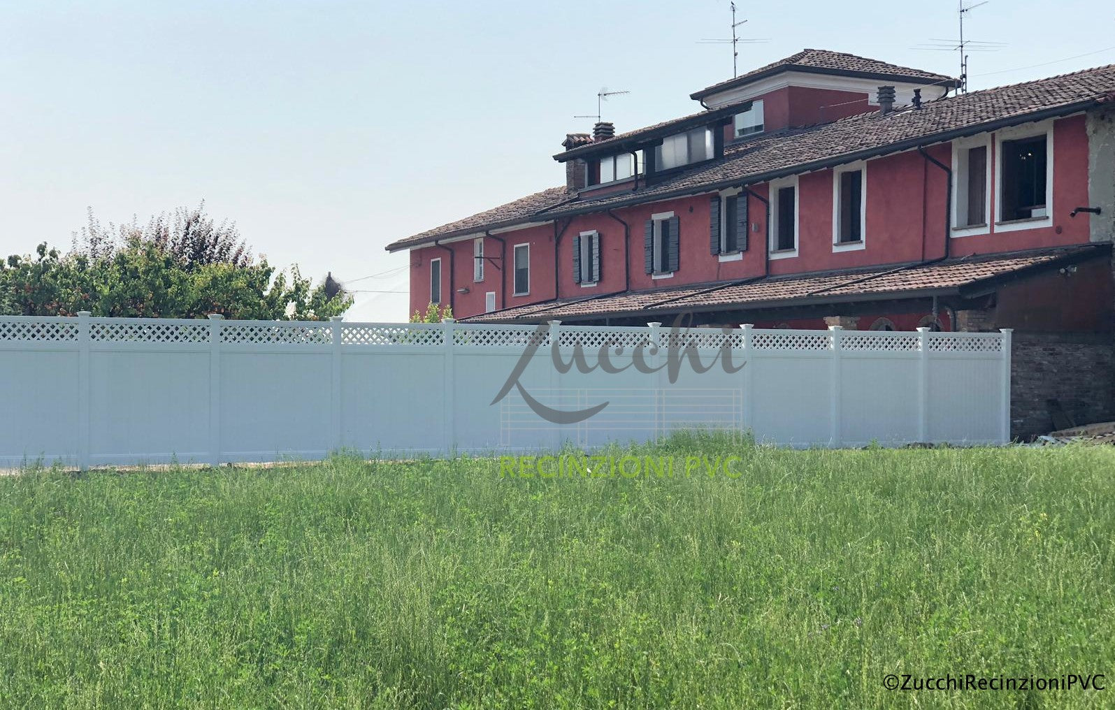 Modular Fencing: Trends for Condominiums in 2024