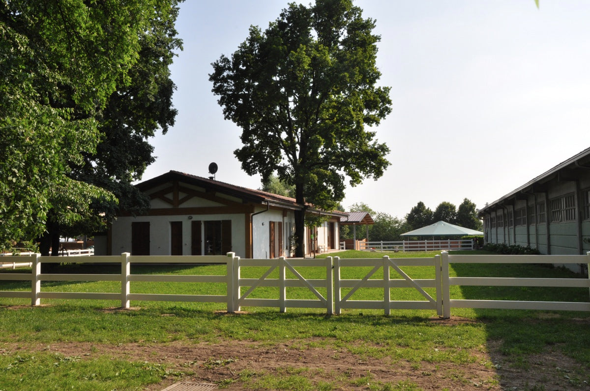 PVC Slats for Fences: Style and Resistance
