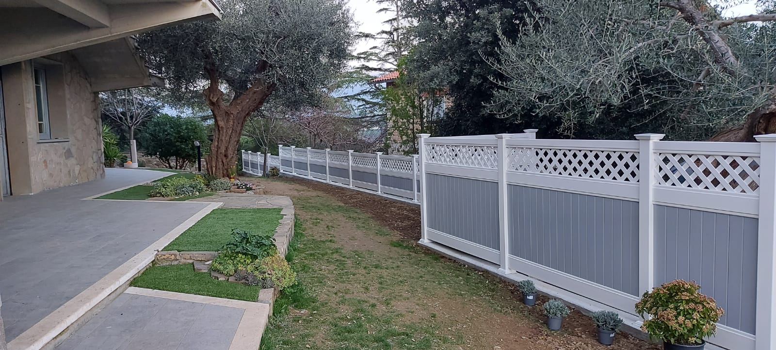 Panel Fencing: Design and Durability