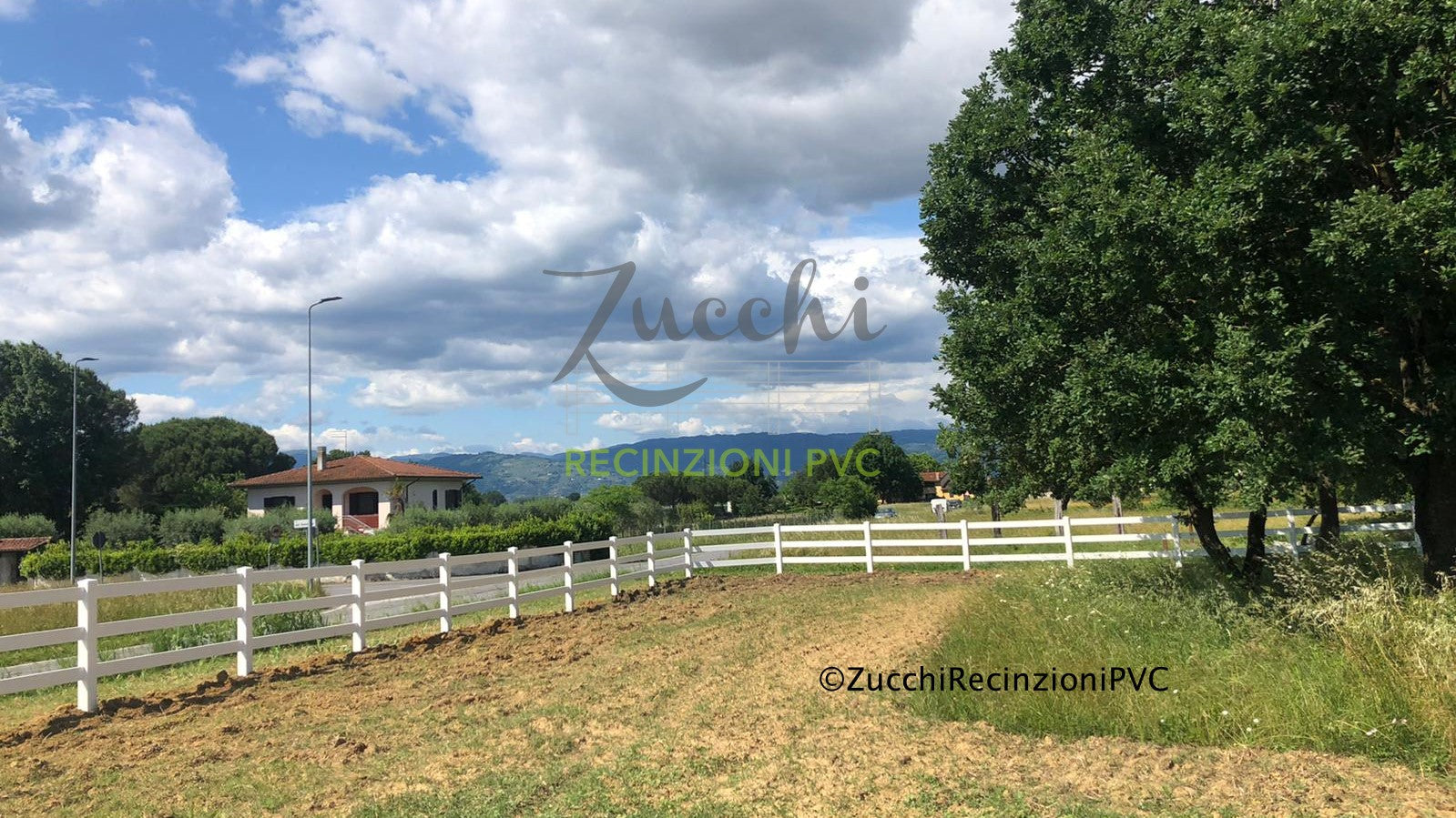 Outdoor PVC Fencing: Smart Solutions