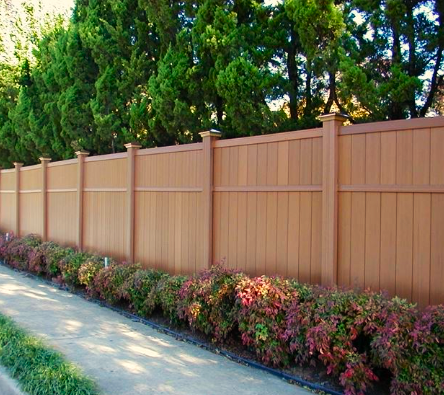 Faux Wood PVC Fencing: Authenticity