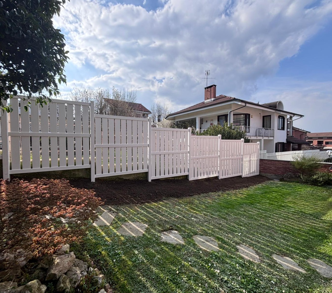 Privacy in giardino: serenità per la famiglia